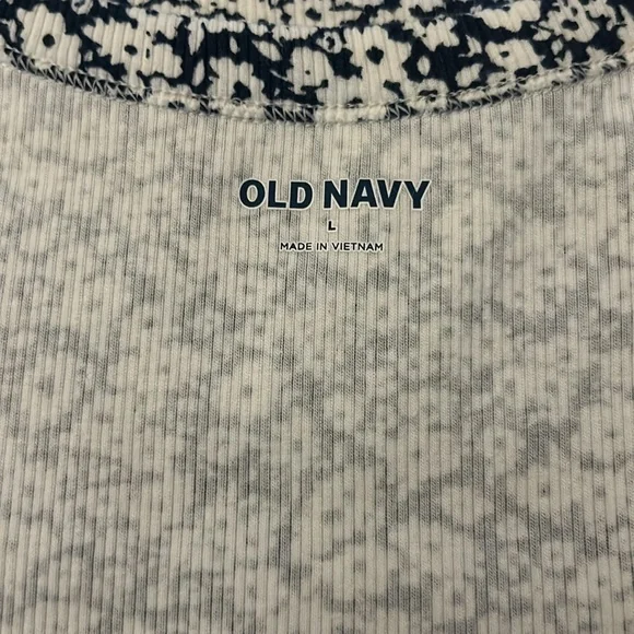 Old Navy Tank - Picture 4 of 5